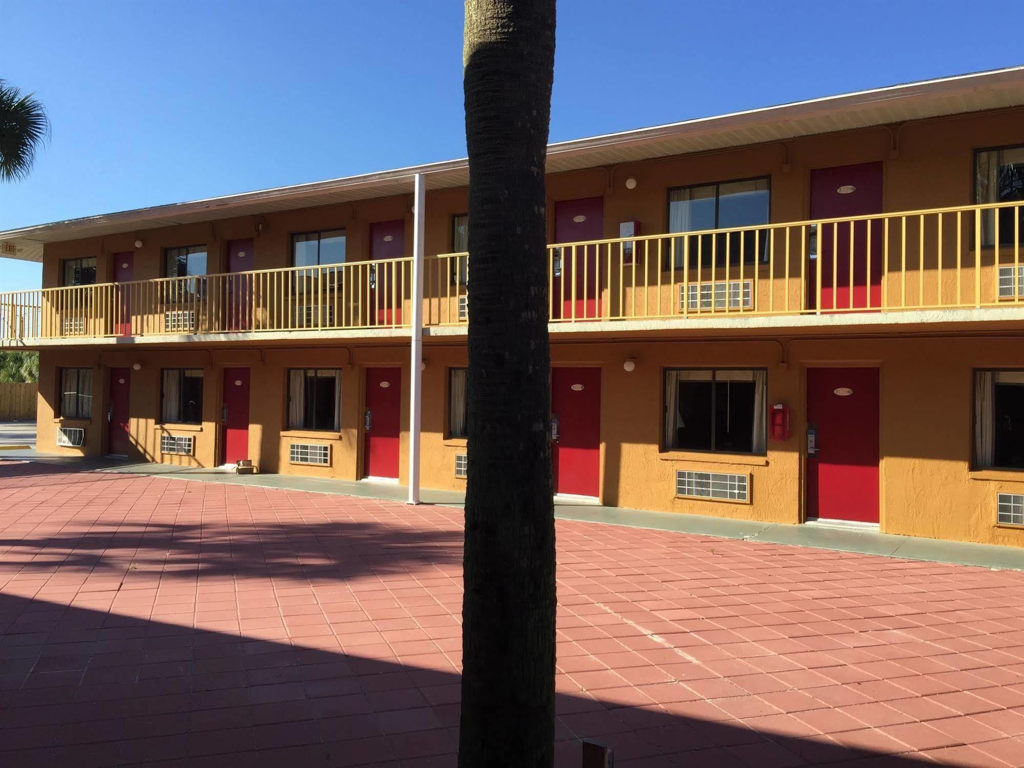 Country Hearth Inn- Kissimmee Kültér fotó